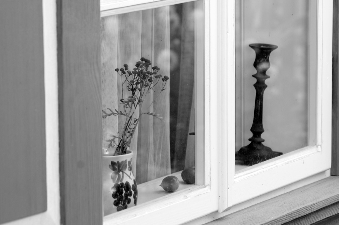 Window sill with still-life — proportion and light